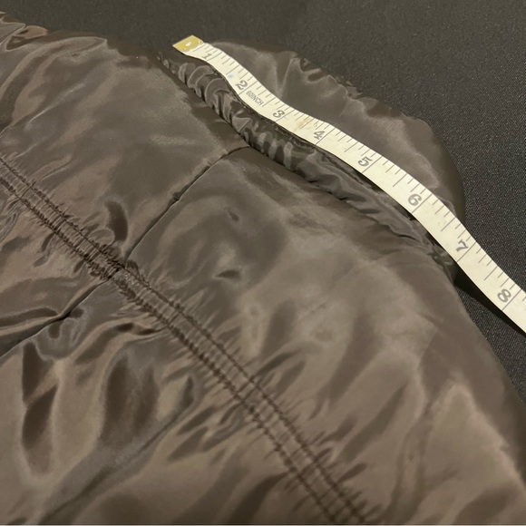 Reitmans Brown Quilted Puffer Vest Zip Front Utility Pockets Medium - Picture 10 of 11